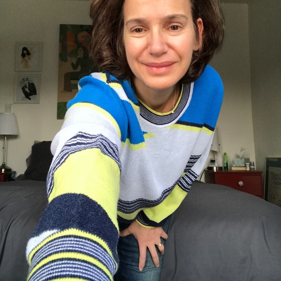 Max Azaria Color Block Sweater - Picture 6 of 11